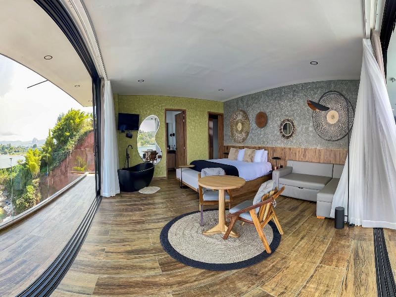 Vivanti Resort image