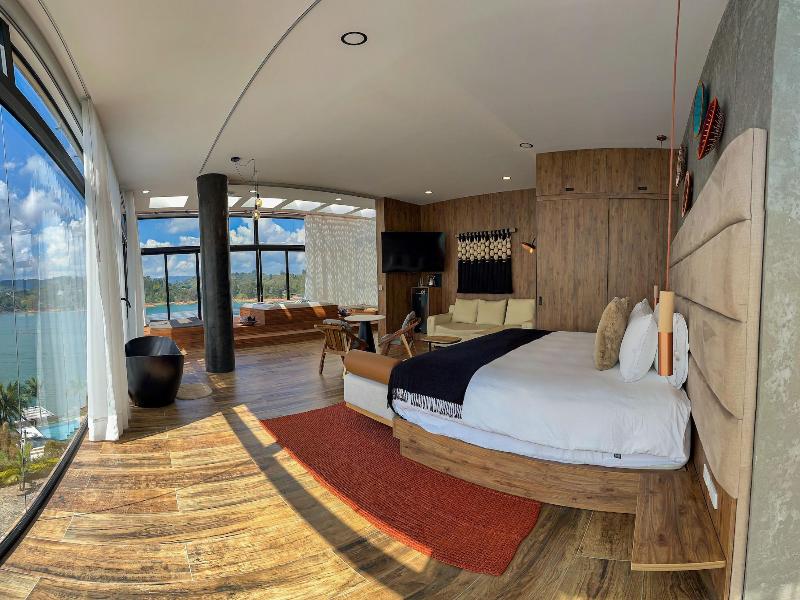 Vivanti Resort image