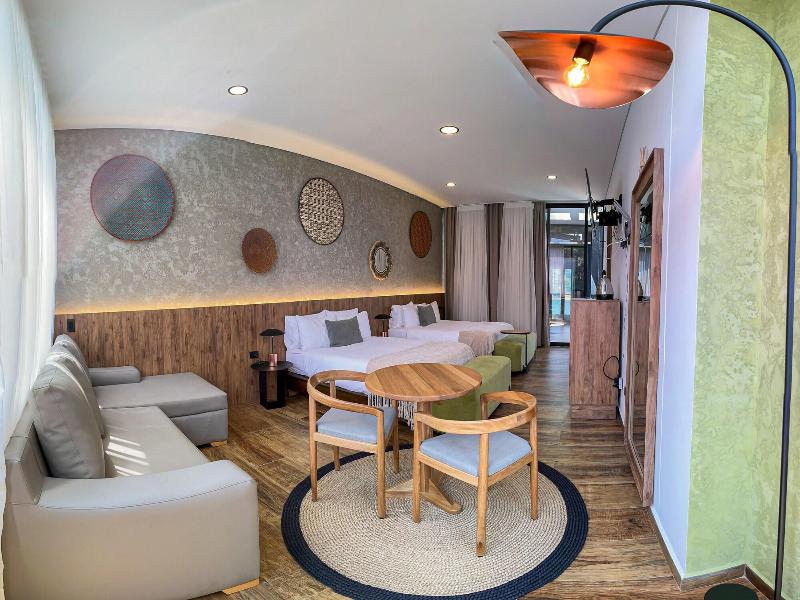 Vivanti Resort image