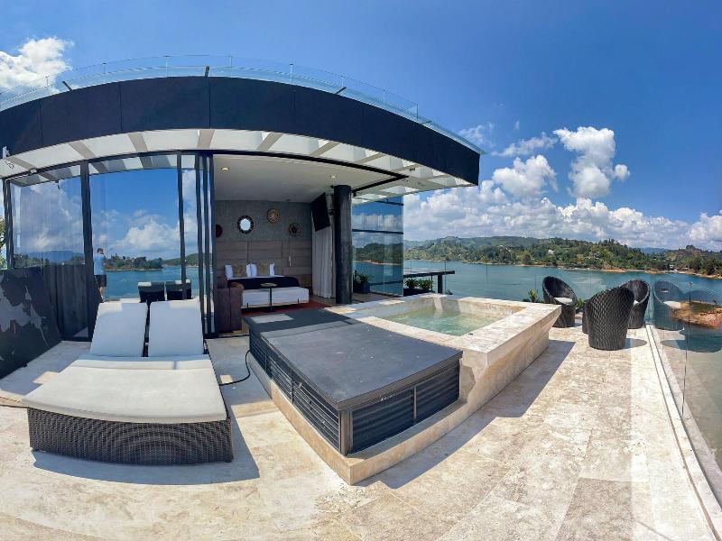 Vivanti Resort image