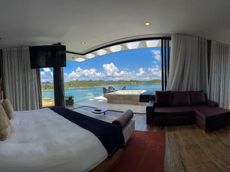 Vivanti Resort image