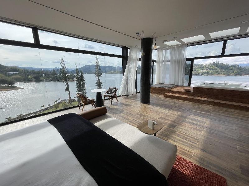 Vivanti Resort image
