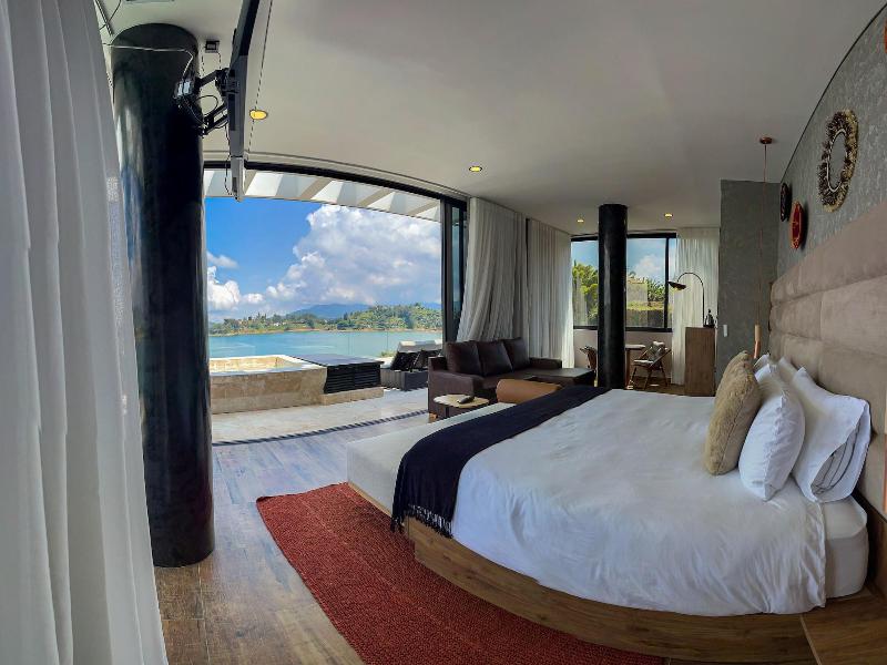 Vivanti Resort image