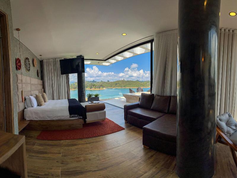 Vivanti Resort image