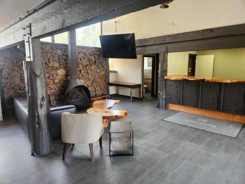 Studio 9 Big Bear image