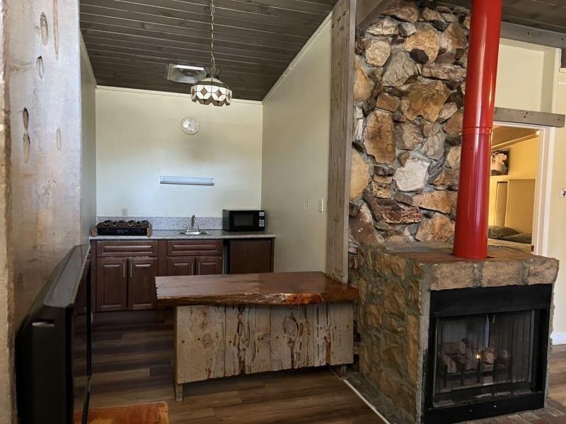 Studio 9 Big Bear image