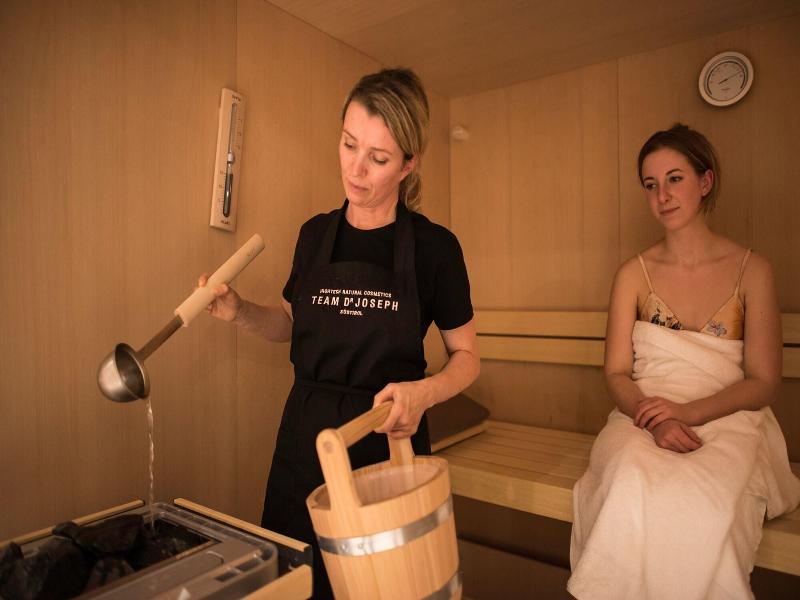 The Green Elephant Hostel Spa image