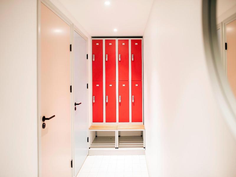 The Green Elephant Hostel Spa image
