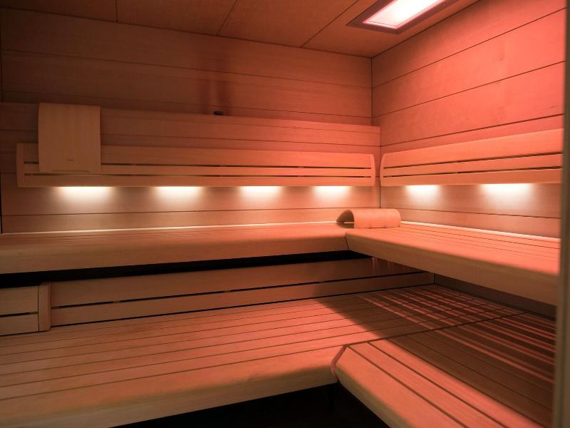 The Green Elephant Hostel Spa image