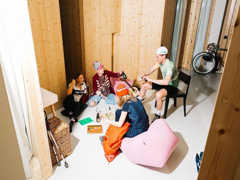 The Green Elephant Hostel Spa image