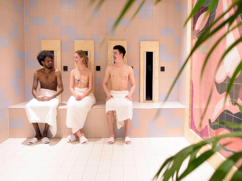 The Green Elephant Hostel Spa image