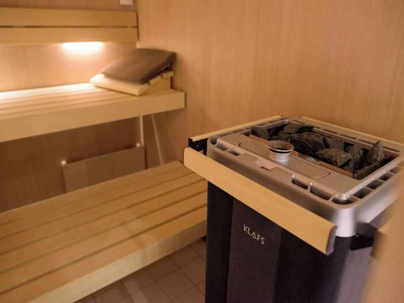The Green Elephant Hostel Spa image