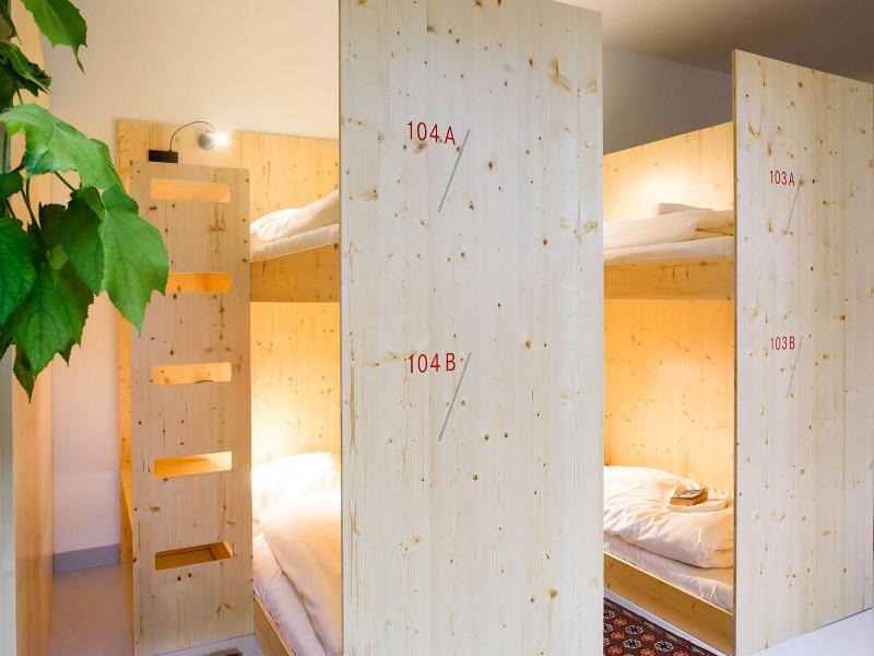 The Green Elephant Hostel Spa image