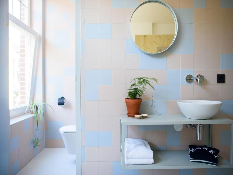 The Green Elephant Hostel Spa image