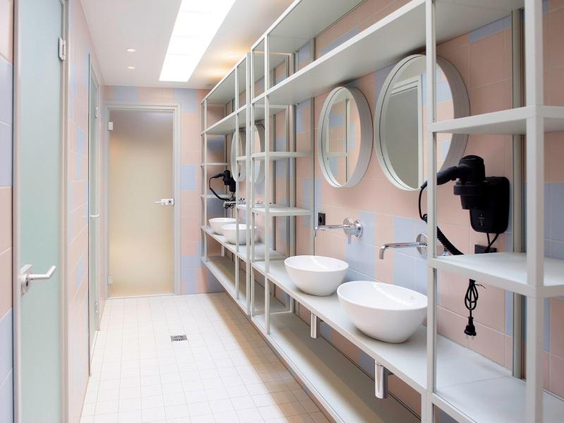 The Green Elephant Hostel Spa image