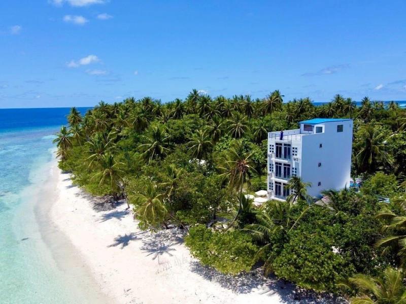 Viva Beach Spa Maldives image