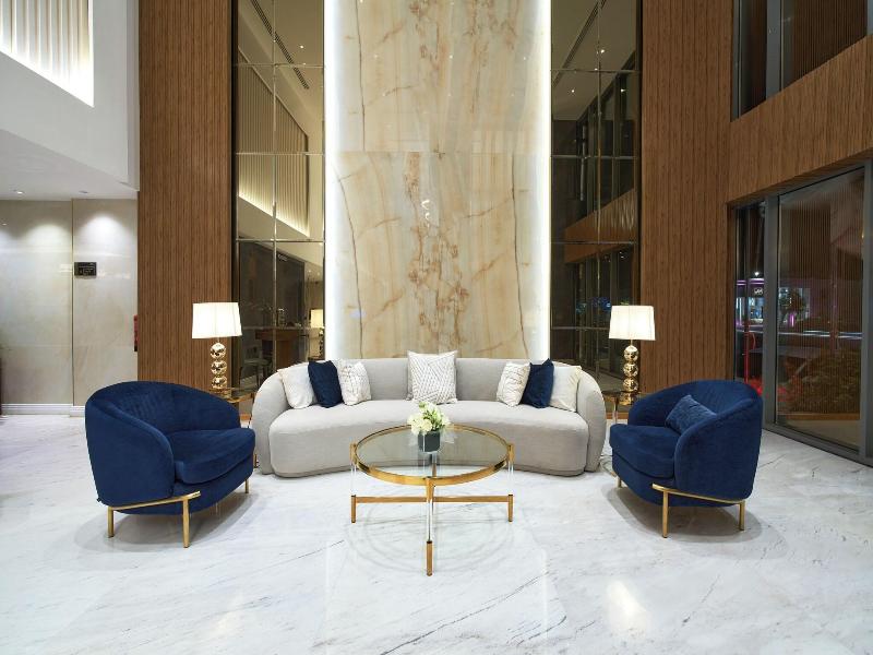 Platinum Hotel