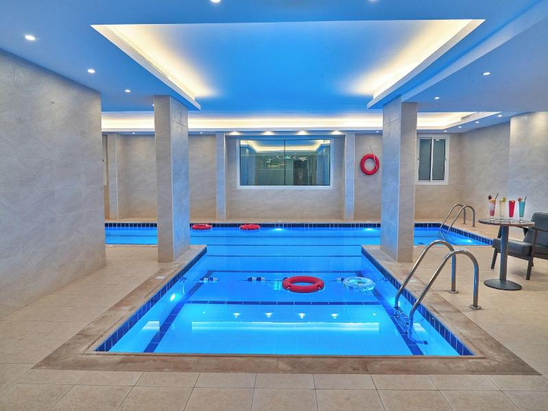 Platinum Hotel