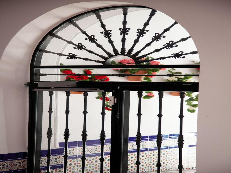 Noches En Triana — general view