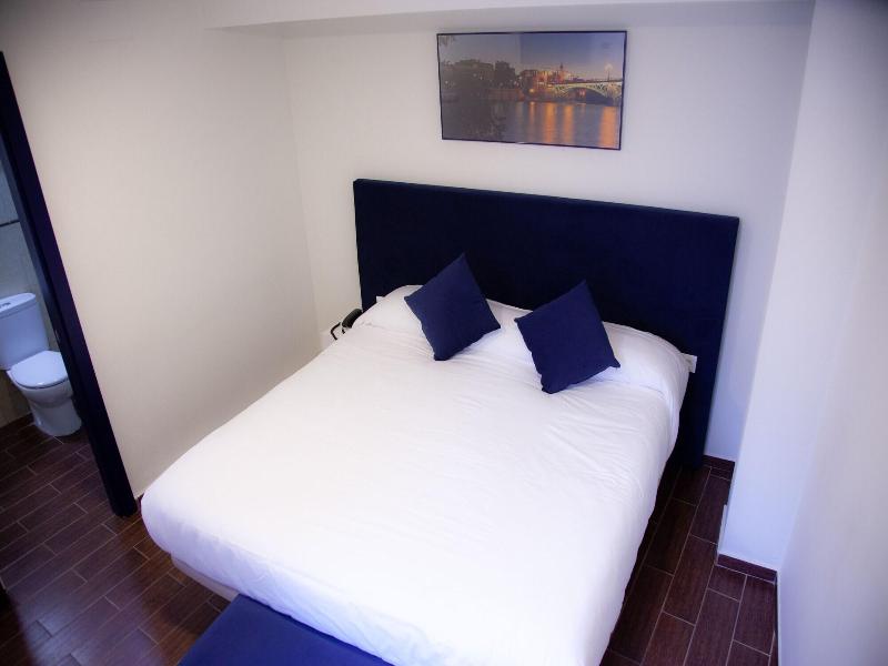 Noches En Triana image