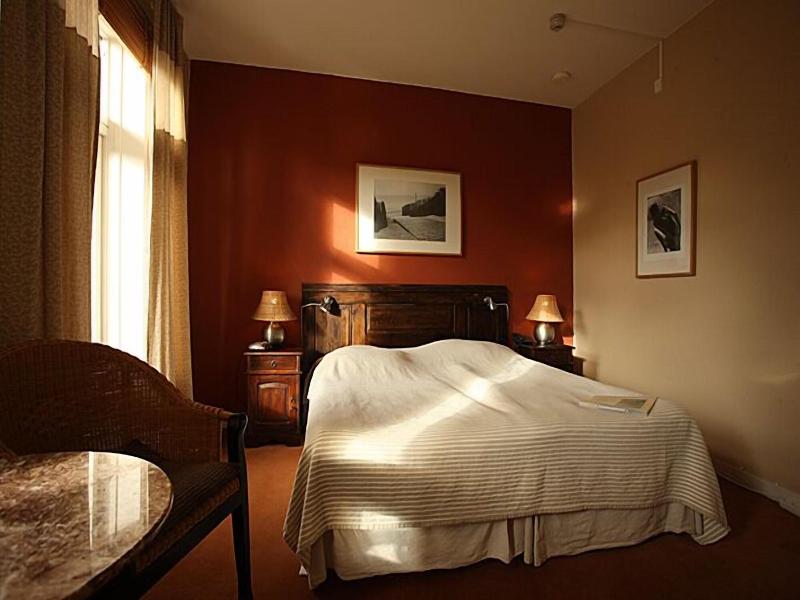 Hotel Lilton image