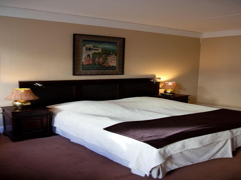 Hotel Lilton image
