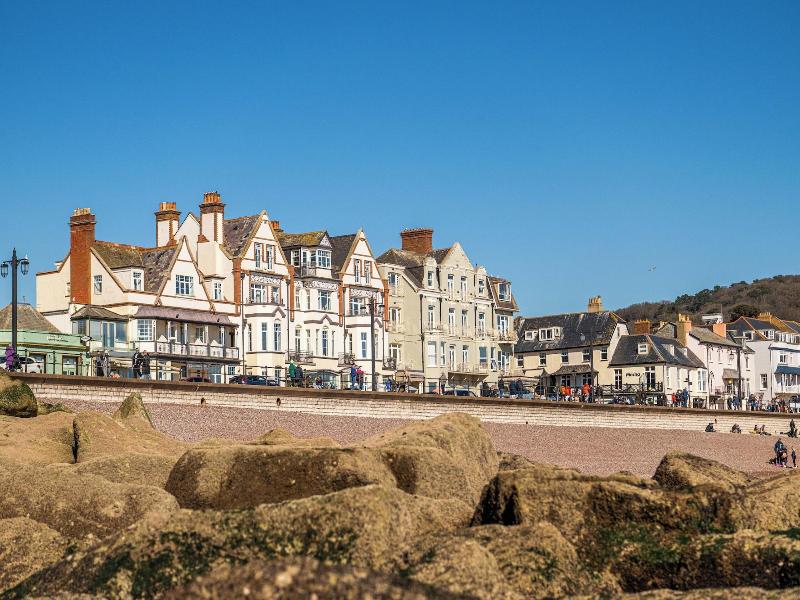 The Kingswood Hotel image