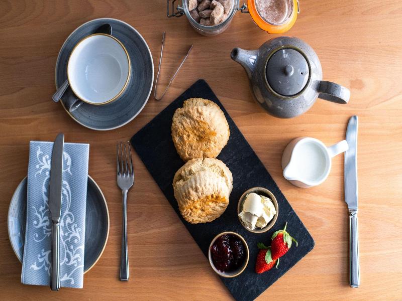 The Kingswood Hotel image