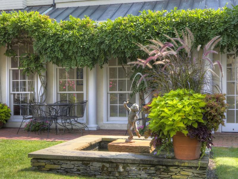 Francis Malbone House Inn image