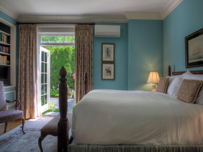Francis Malbone House Inn image