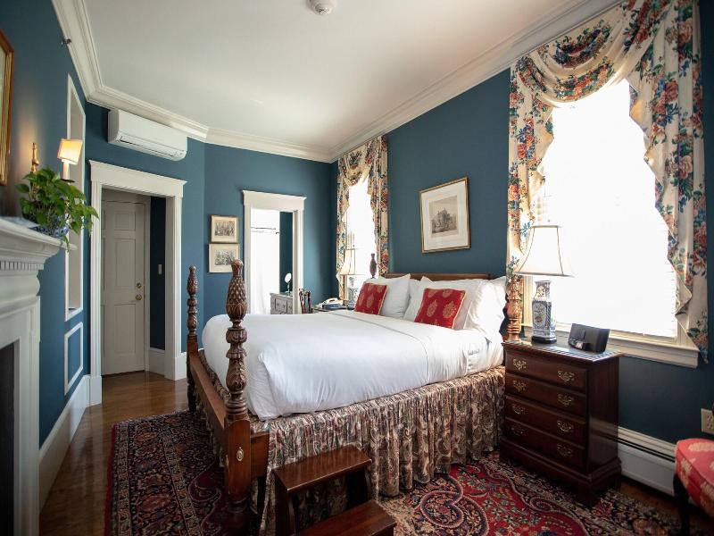 Francis Malbone House Inn image