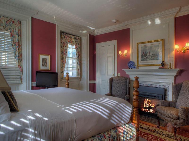 Francis Malbone House Inn image