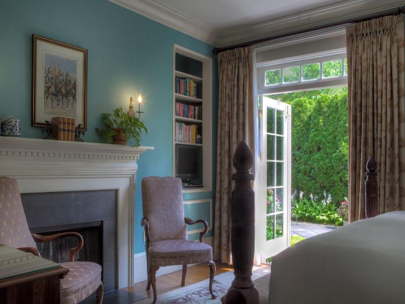 Francis Malbone House Inn image