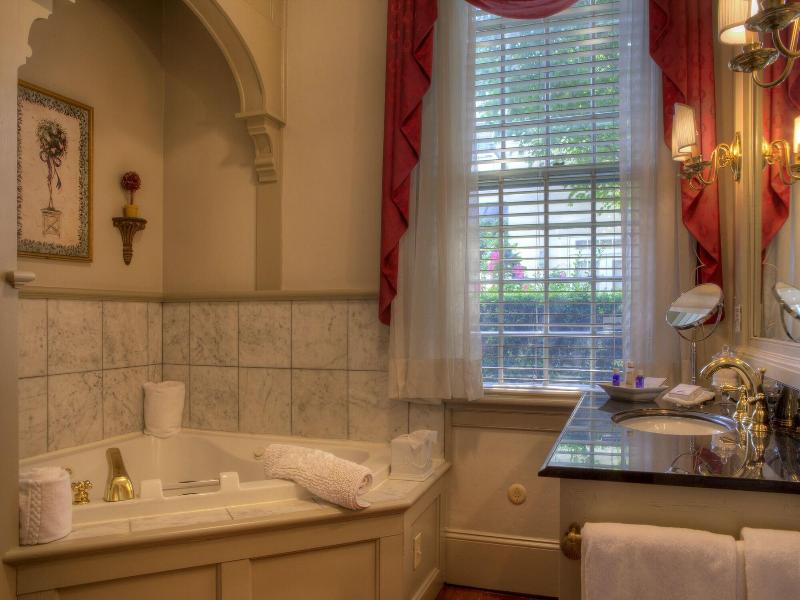 Francis Malbone House Inn image