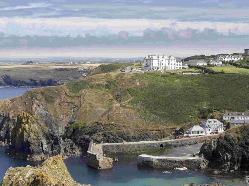 Mullion Cove Hotel Spa — general view