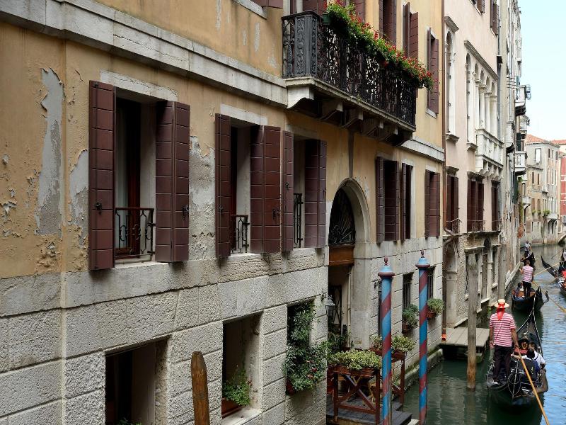 Residence La Fenice — exterior view