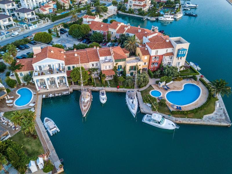 Port Alacati Hotel