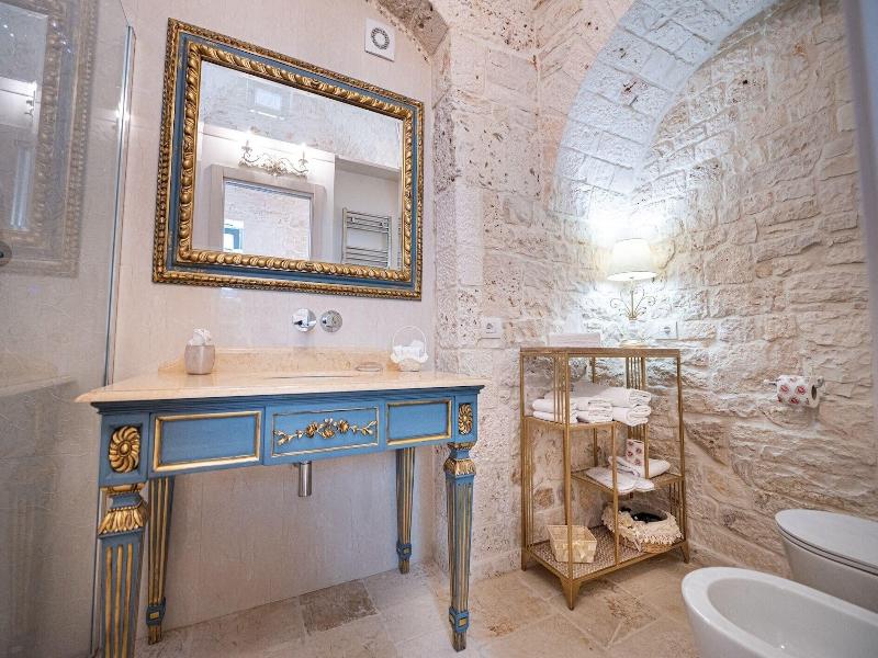 Romantic Trulli — view