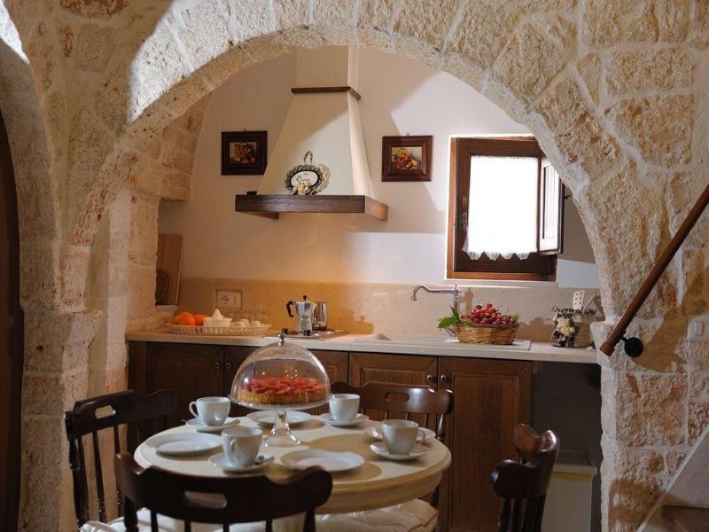 Romantic Trulli image