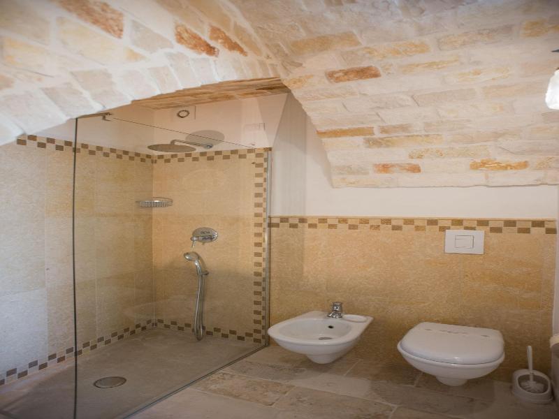 Romantic Trulli image