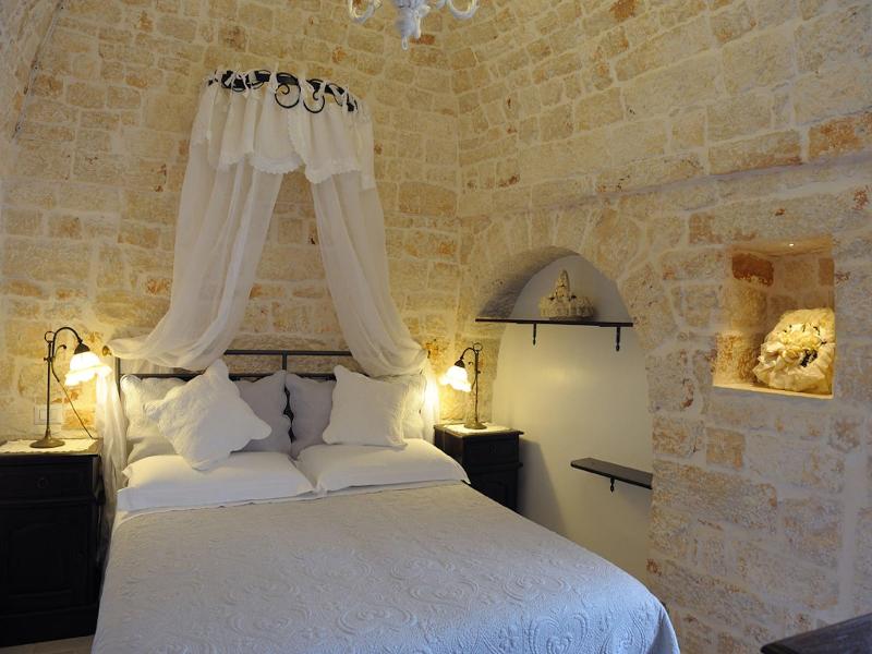 Romantic Trulli image