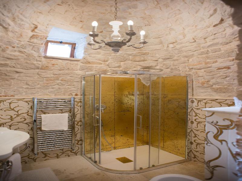 Romantic Trulli image
