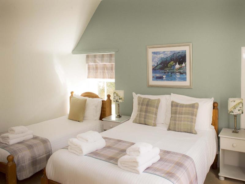 The Royal Oak Hotel image