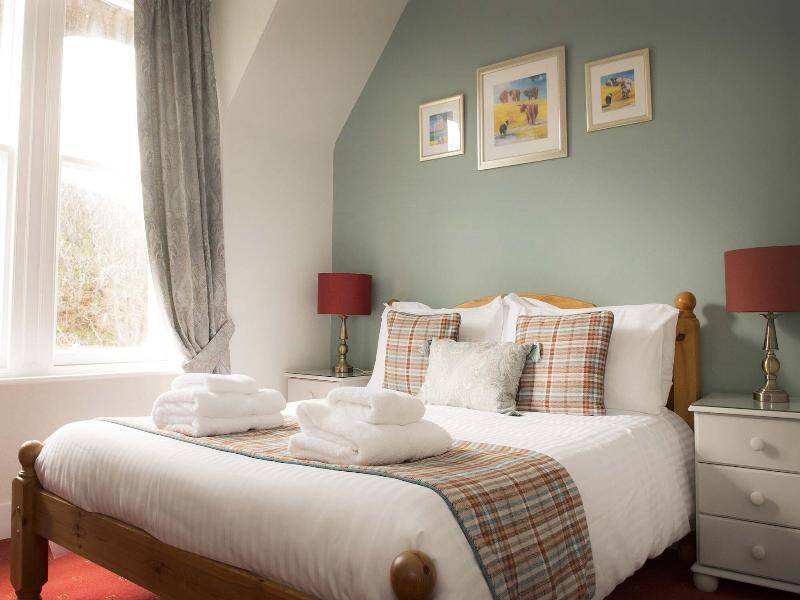 The Royal Oak Hotel image