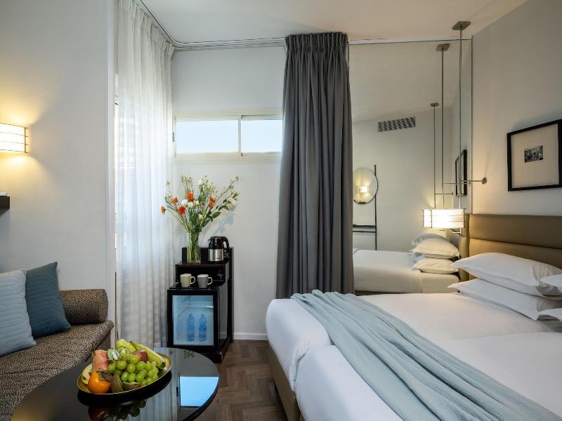 Maxim Hotel Tel Aviv image
