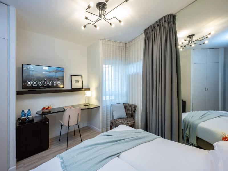 Maxim Hotel Tel Aviv image