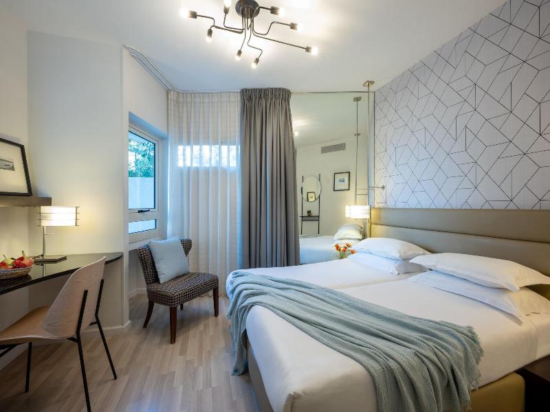 Maxim Hotel Tel Aviv image