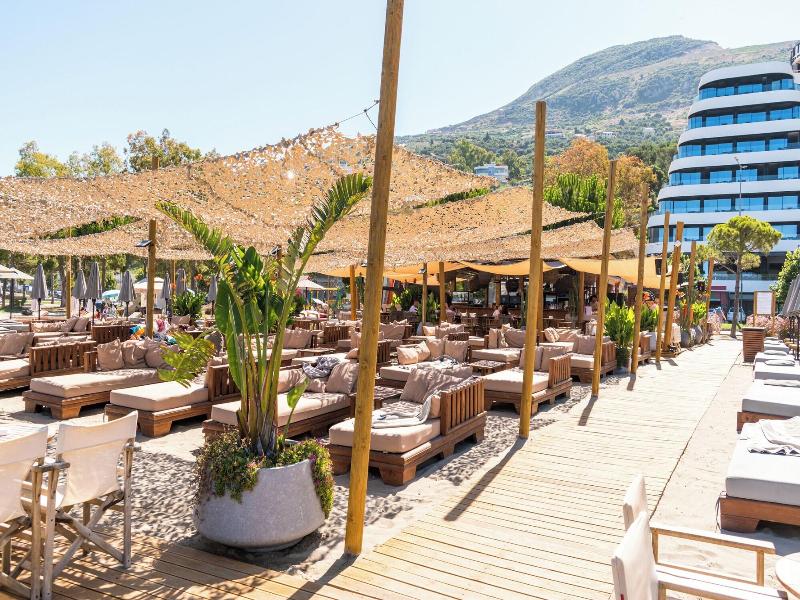 Yacht Hotel image