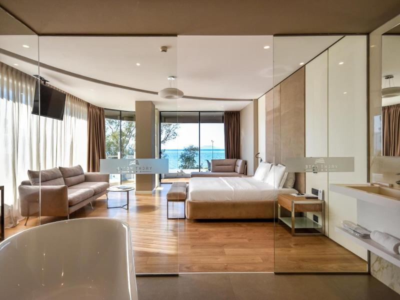 Yacht Hotel image