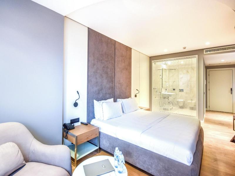 Yacht Hotel image